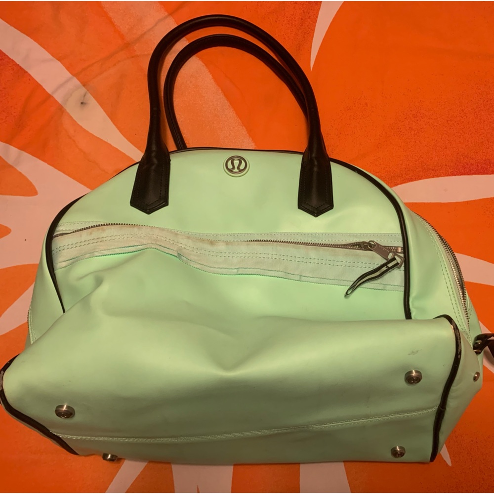 Lululemon gym bag